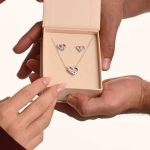 Σκουλαρίκια Jewelies(jewls and jems), στικ σχέδιο καρδιά από επιπλατινωμένο ασήμι 925°. - Image 2