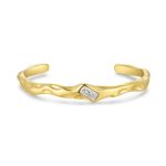Βραχιόλι Jewelies(jewls and jems), σχέδιο Bangle σφυρίλατο από επιχρυσωμένο ανοξείδωτο ατσάλι.