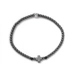 Αντρικό βραχιόλι Jewelies, J4 σχέδιο σταυρός με 3mm όνυχα ματ πέτρες και αιματίτη με στοιχείο από επιπλατινωμένο ασήμι 925°.